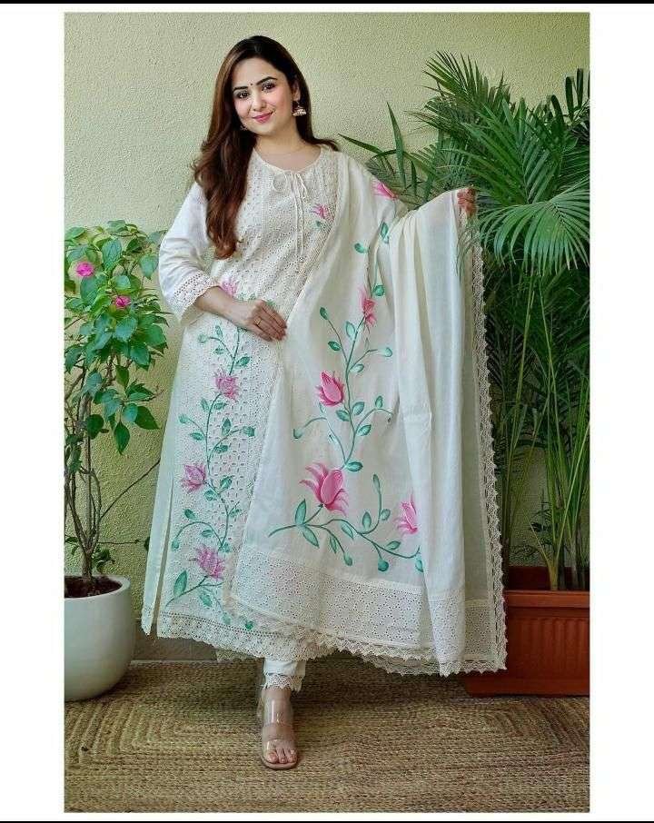 Women's Cotton Hand-Painted Chicken Shifli Straight Kurti With Pant and Mulmul Dupatta Set - Image 3