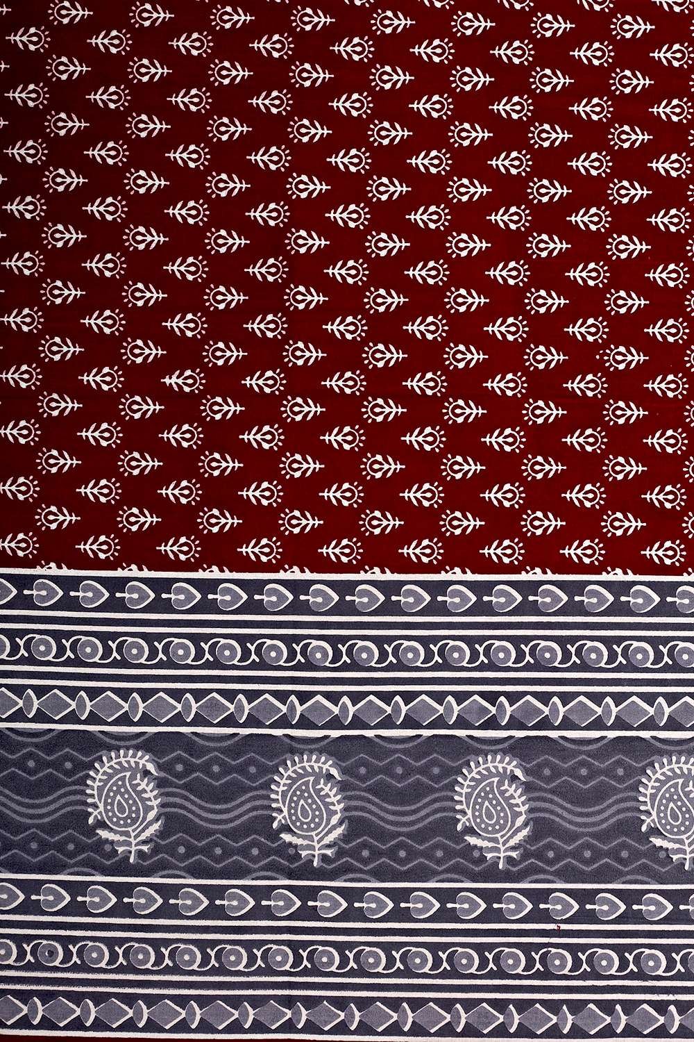 Rajasthani Traditionally Printed Cotton Doublebed Bedsheet With Pack of 2 Pillow Covers - Image 3